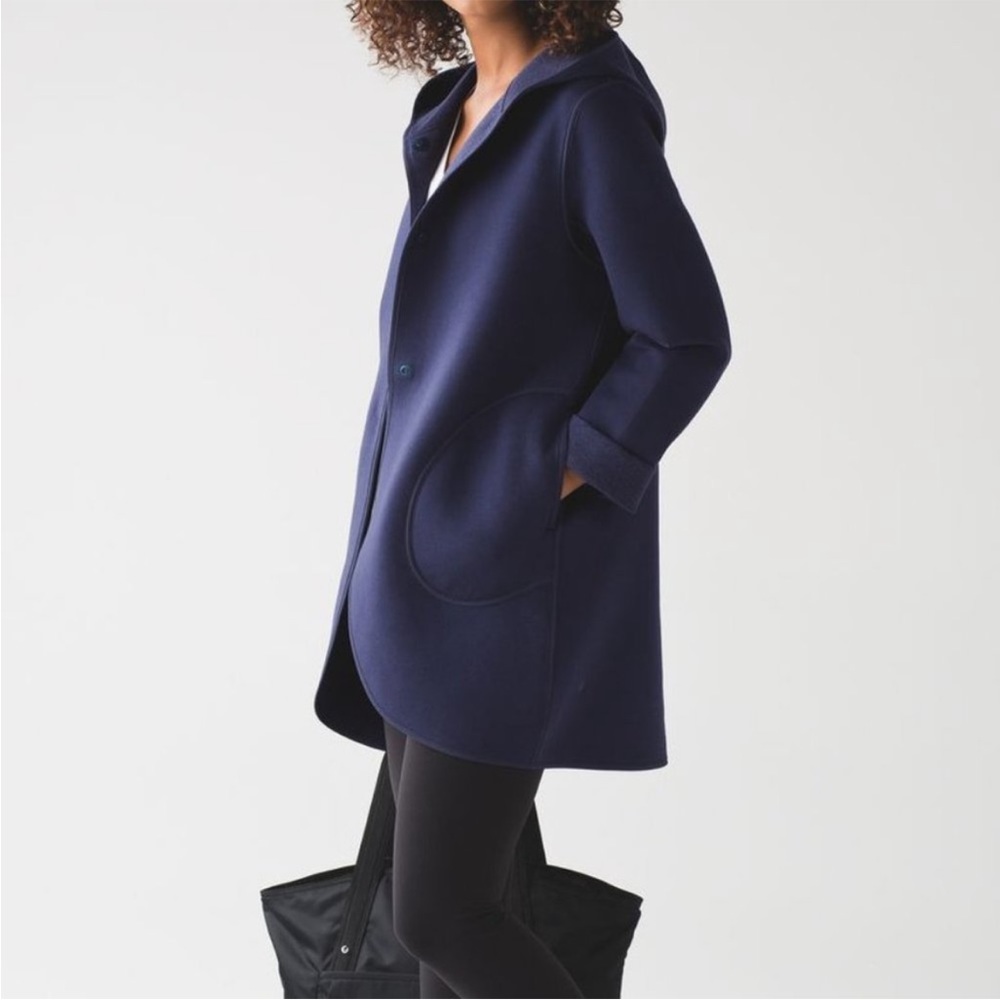 Lululemon city-bound wrap jacket with hood - reversible! - with pockets (!!)
